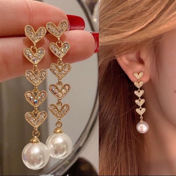 Jewelry - Gold Rhinestone and Pearl Heart Drop Earrings